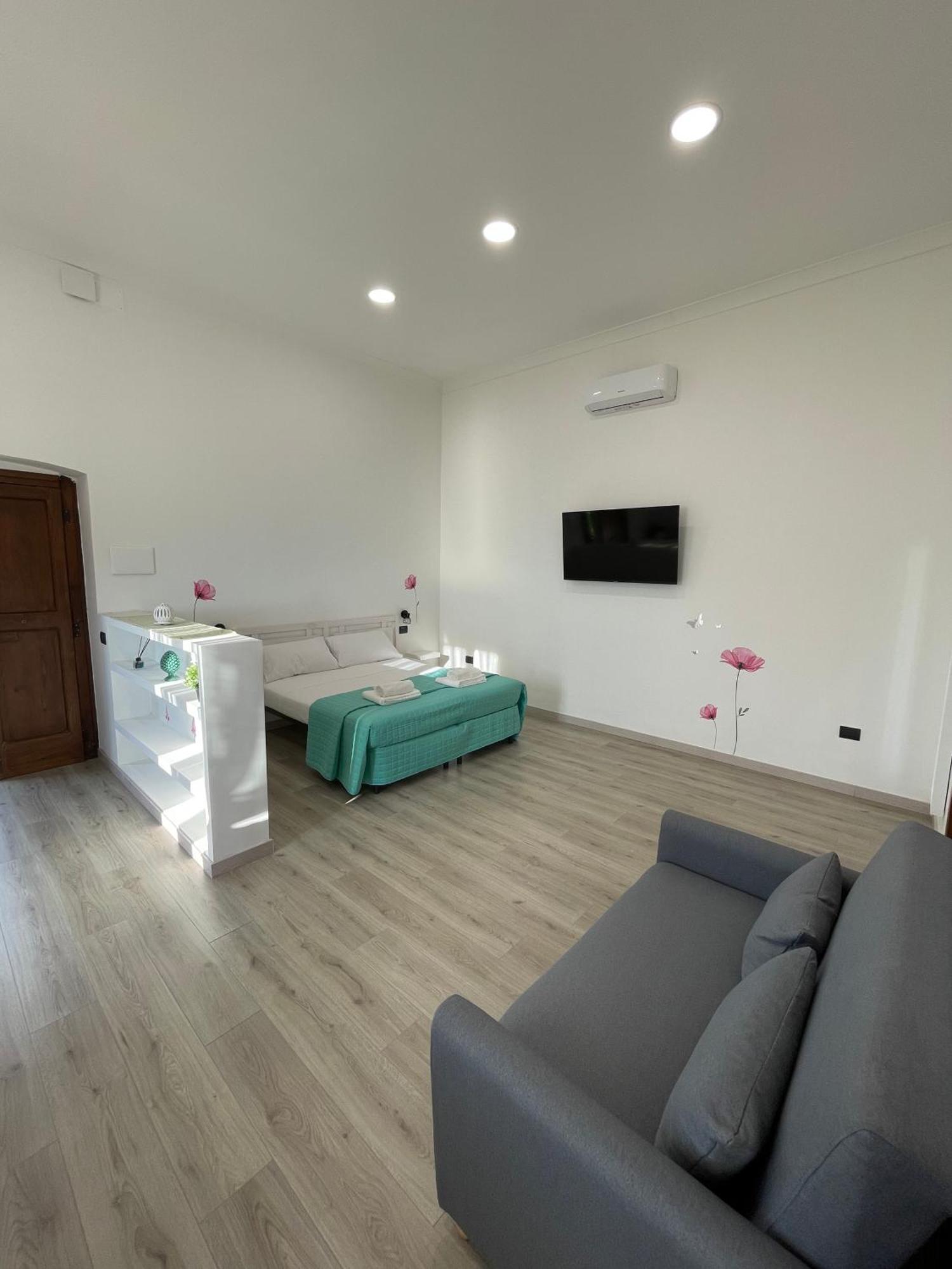 Liparulo Holiday House 마사루브렌세 외부 사진